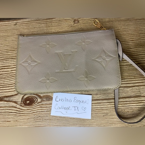 Louis Vuitton Neverfull MM Pouch Authentic - Picture 3 of 16